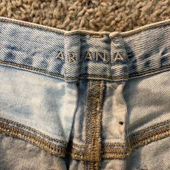 American Eagle Mom Jean Shorts - Picture 2 of 4
